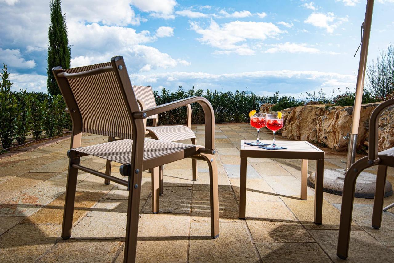 Castello Bonaria Wine & Spa Resort Campiglia Marittima Bagian luar foto