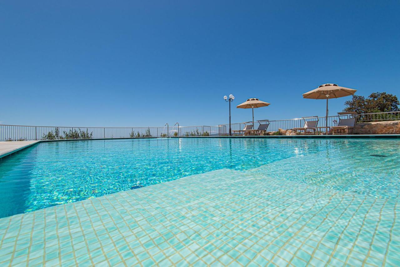 Castello Bonaria Wine & Spa Resort Campiglia Marittima Bagian luar foto